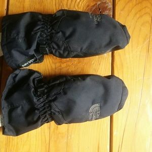 North face toddler gloves